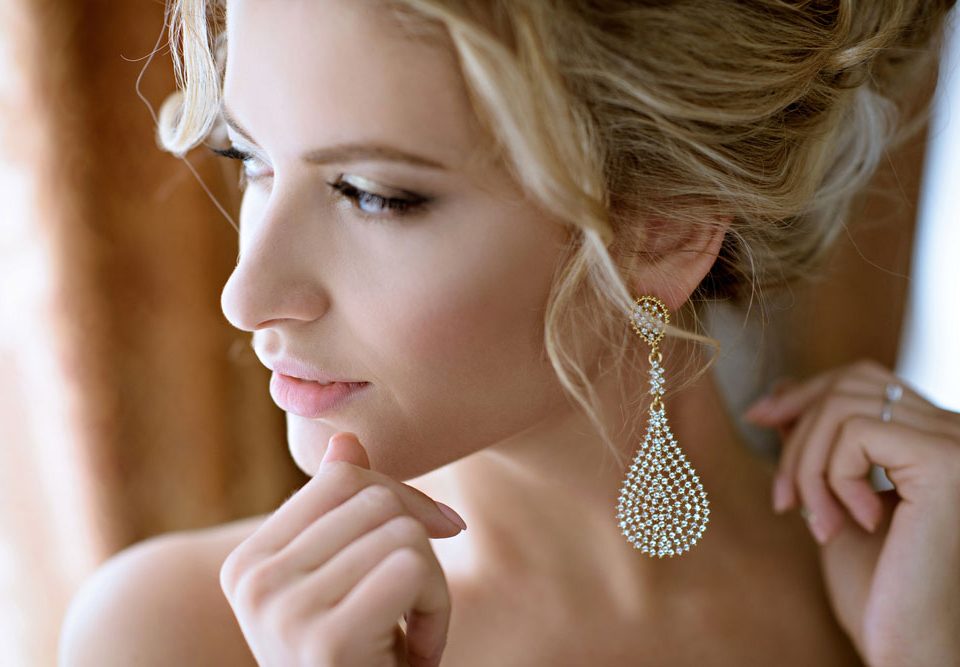 Lobulos rasgados Clinica dr aran