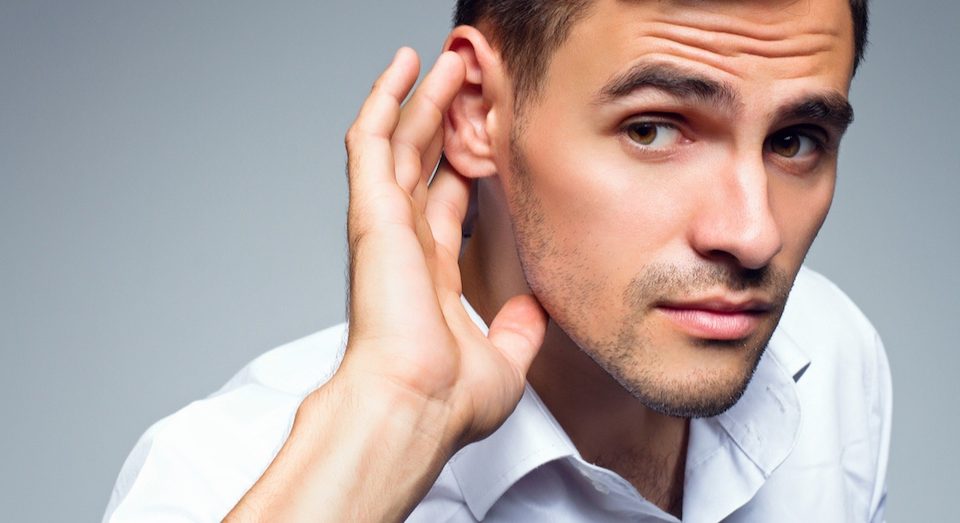 Otoplastia en hombres: cirugía masculina de las orejas